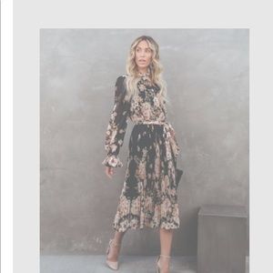 SOLD❗️❗️MIDI floral black dress